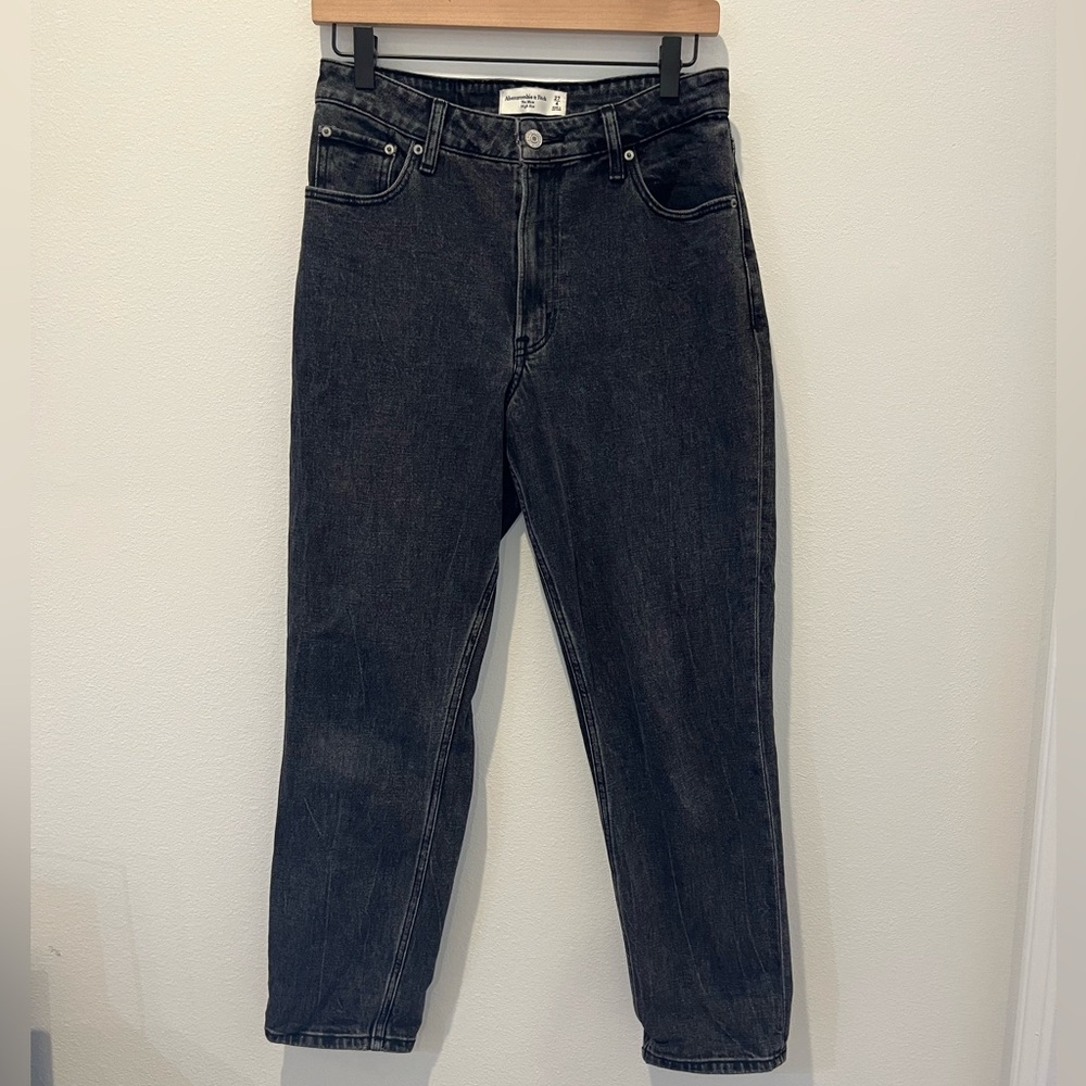 Abercrombie & Fitch Curve Love high rise Mom jeans black size 27 4 - Picture 3 of 12